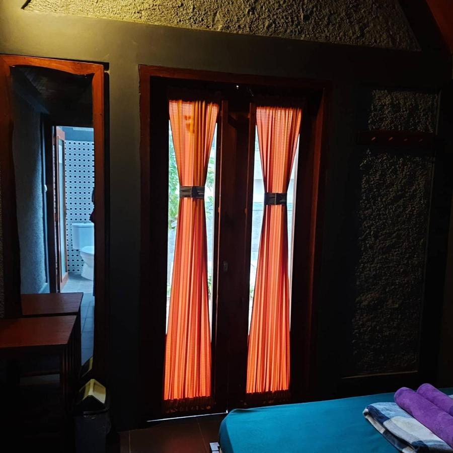 E2 Guest House Karimunjawa Exterior photo