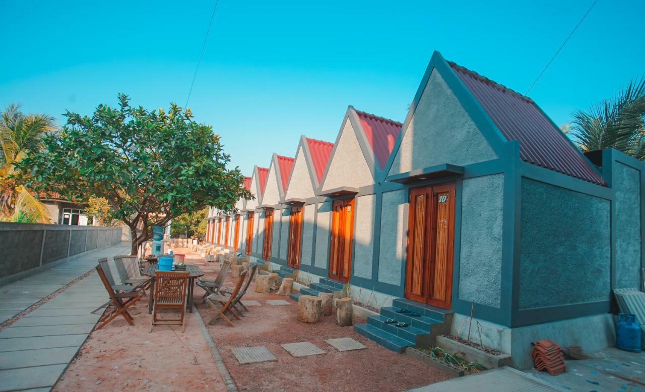 E2 Guest House Karimunjawa Exterior photo